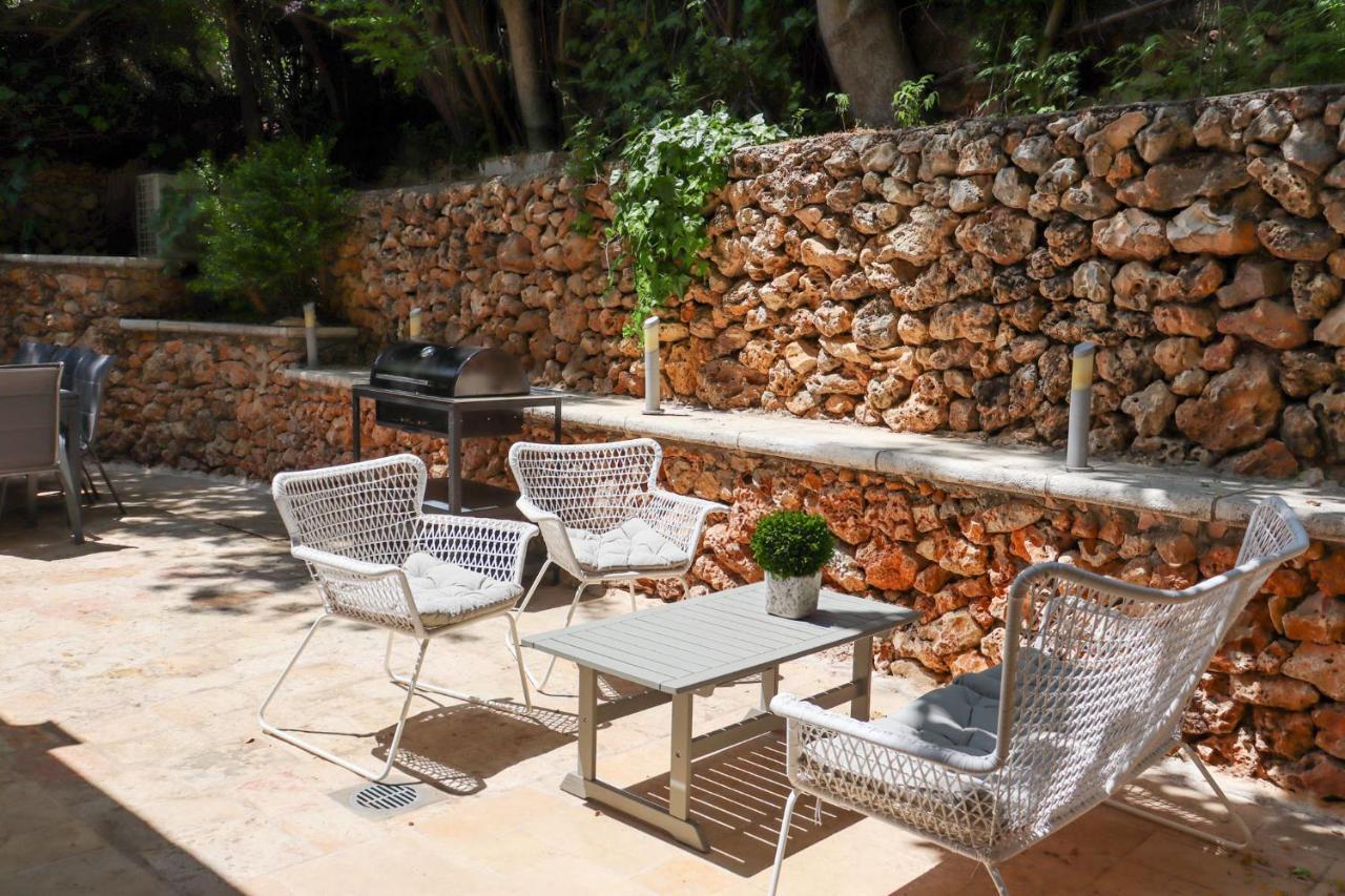 Cozy Heritage Home Jerusalem Exterior photo